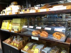 面包甜点陈列柜-安德鲁饼店(总店)