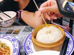 蟹黄大汤包-九炉分座(个园店)