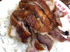 烧肉烧鸭双拼饭-陈光记烧腊店(罗保博士街店)