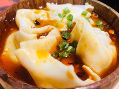 红油龙抄手-吉·拾串烧烤专门店(领show天地店)