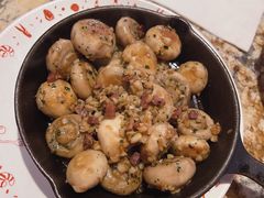 香煎火腿小蘑菇-BROWNSTONE布朗石西班牙餐厅(富城店)