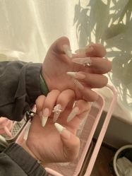 -小黑瓶美甲美睫