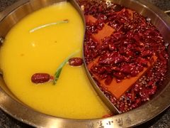 -小天鹅火锅·一线江景洪鼎旗舰店(洪崖洞店)
