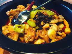 -云海肴·汽锅鸡·云南菜(天山百盛优客店)