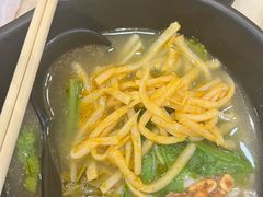 -桂在香知桂林米粉(红博中央公园店)