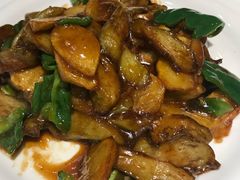 -老码头黑皮肘子锅包肉(赣水路店)