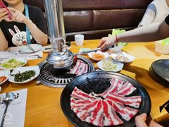 -唯成•韩国炭火烤肉 유성고기