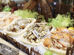 -大中华希尔顿酒店-念自助餐·嗨啤·小龙虾