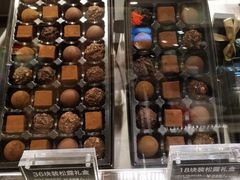 零售区-Awfully Chocolate(来福士广场店)