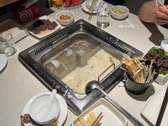 -海底捞火锅鲜切牛肉主题店(长寿路店)