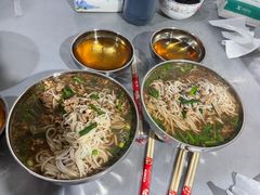 -正宗杨记普洱酸醋米线(总店)