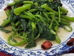 炒时蔬-百年粉蒸牛肉