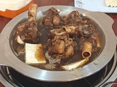 -聚首堂·特色小吃·肘子(什刹海德胜门店)