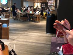-星巴克臻选(周浦万达店)