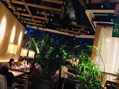 大堂-大头椰·椰子鸡火锅(南宁万象城店)