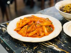 辣白菜炒年糕-桃园中华料理炸酱面(燕儿岛路店)