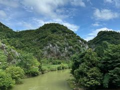 -高荡千年布依古寨旅游景区