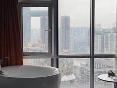 -Ting无边际江景酒店(重庆解放碑云端之眼店)