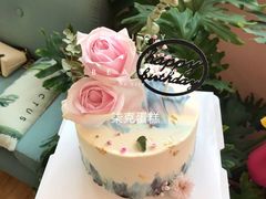 鲜花主题款蛋糕-艾加柒克蛋糕茶歇甜品台(春熙路店)