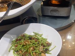 -黄泥岗·地道湖北菜(奥特莱斯店)