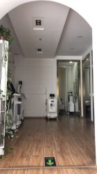 -苗方清颜痘肌研究所