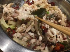 -小鱼小牛·鱼牛干锅·脆鱼火锅(世欧广场店)