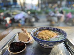 -裕兴记·蟹黄面馆养育巷精选店面馆