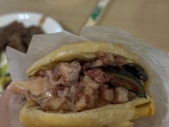 -闫家驴肉老店(华电一校店)