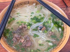 -正宗李家土鸡米线店