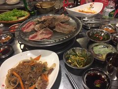 -釜山火炉·海鲜烤肉(紫藤路店)