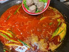 -沸炉重庆老火锅(军事博物馆店)