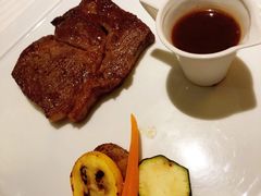 -广州塔卢特斯法国旋转餐厅