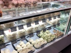 -白玉兰食品(中山公园龙之梦店)