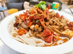 -品疆山新疆特色主题餐厅