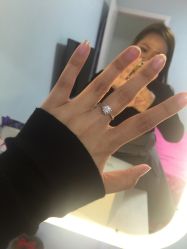 -威德钻石-克拉钻大本营(南京东路店)