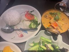 -大头虾越式风味餐厅(光明广场店)