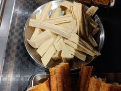 -鹿鸣山草本茶香火锅(园西路店)