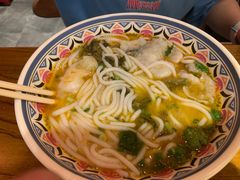 -鑫花溪牛肉米粉(文星广场店)