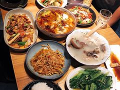 -十三式重庆江湖菜(金茂览秀城店)