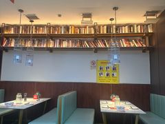 -阿瓦山寨·湘菜现炒·剁椒鱼头王(咸阳总店)