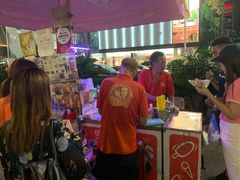 -詹爷爷乌节路街头冰淇淋