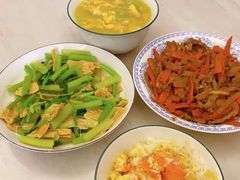 -爱的果实月嫂育婴师(世纪东方店)