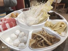 -鸡遇虾煲干锅火锅(小寨金莎店)