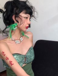 -变画·发型STUDIO