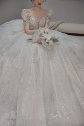 -艾米丽婚纱礼服