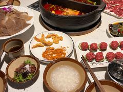 -贵府酸汤牛肉火锅·贵州老字号(飞山街店)