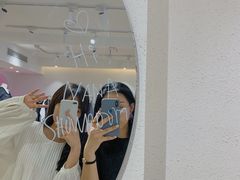 -nana showroom娜娜家服装店