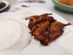 脆皮乳鸽-丰鲤楼•闽南茶楼(仟禧汇店)