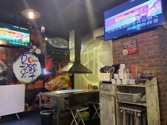 大堂-马路牙子地桌烤肉(工体店)