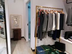 -优刻西服西装定制(金轮国际广场店)